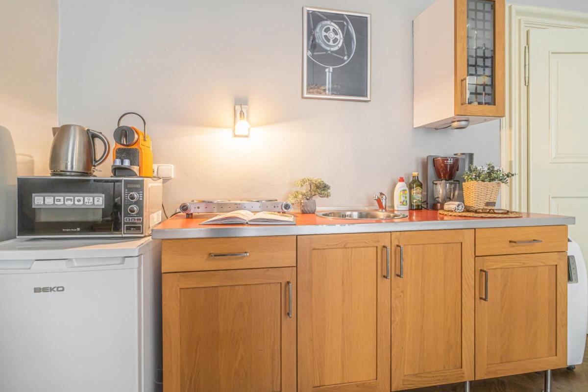 Ferienwohnung Bright Studio Close To Charles Bridge And Prague Castle Exterior foto