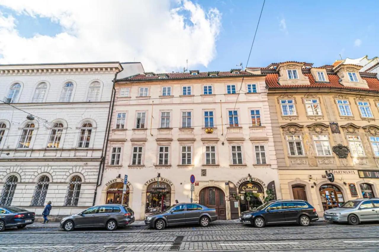 Ferienwohnung Bright Studio Close To Charles Bridge And Prague Castle Exterior foto